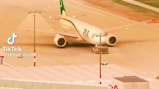 Airline Pak to UK Tervel and Punjabi song