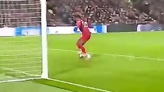 Çat saves goal