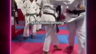 Pelajaran Tari McDojo