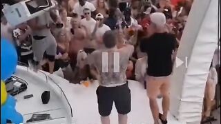 Link wayne lineker viral video full