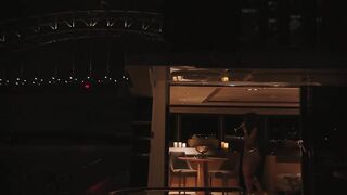Doechii - girl get up. (Feat. SZA)(720PHD).mp4