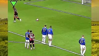 Penalti itu biasanya soal tenaga. Yang ini soal mental rusak kiper.
