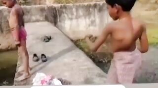 Gya oh bhai roko is ko