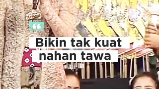 bikin tak kuat nahan tawa