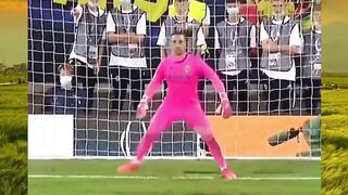 Vision. Timing. Decision. Satu sentuhan, permainan berubah. IQ sepakbola tak bisa diajarkan.