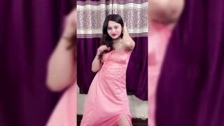 Indian Girl Aliza Shaikh Dance
