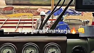 Ada tontonan hiburan Cina lagi berantem