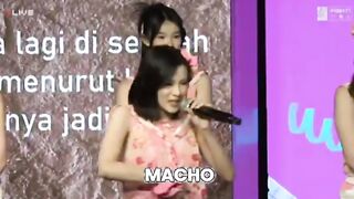 Sambil Menggandeng Erat Tanganku part 1