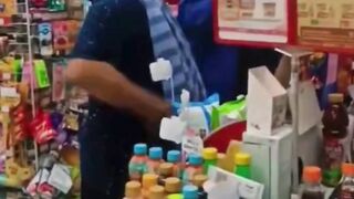 Keributan pecah di Alfamart Cibiru