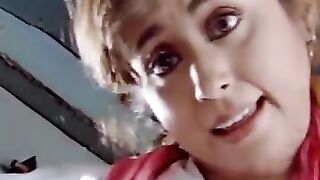Main ne kabhi kisi larki ko  truck chalatee naheen dekha