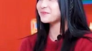 Ternyata Trisha bakat melukis nya dari kecil