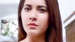 Parking area main kharri gaari ko thook diya very romantic scene