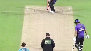 Zaman Khan great last over of his life save 5 runs in last over