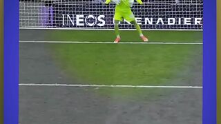 tendangan pinalty terbaik