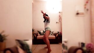 Indian Girl Vartika Singh Dance