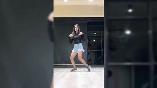 Indian Girl Vidya Choudhary Dance