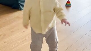 Hilarious Baby Laughing Moments!
