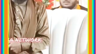 مولوی صاحب کے پیچھے بیٹھے بندے کا ری ایکشن چیک کریں