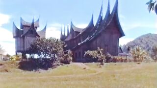 istano basa pagaruyuang batusangkar tahun 1989.