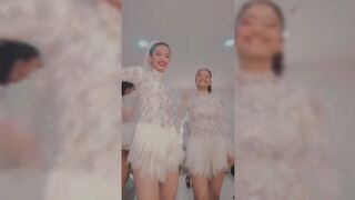 Indian Girl Isha Sawant Dance