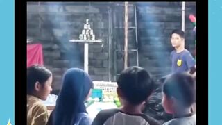 abang nya panik wkwkwk ????????????