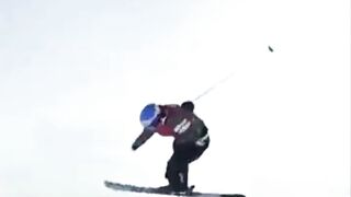 Skier lands 1080-degree spin after losing ski mid-air