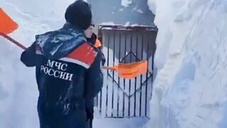 Russia Kamchatka buried under heaviest snowfall in 30 years