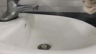 Kittens Get a Fresh Start With Their FIRST Bath!