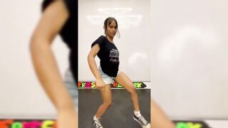 Indian Girl Oshin Shahu Dance