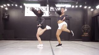 Indian Girl Romsha Singh Dance