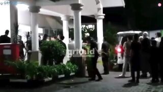 JALAN DENGAN DAMAI DAN CINTA LULA LAHFA????