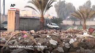 Suicide bomber targets wedding ceremony in northwest Pakistan, killing 7 people, wounding 25.