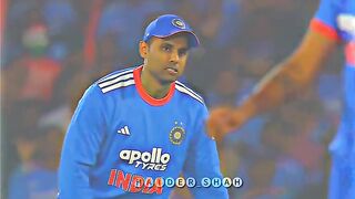 Rachin Ravindra back to back boundaries to Harshit Rana