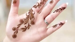 Simple Mahandi design