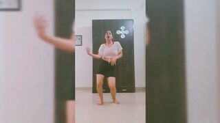 Indian Girl Vartika Singh Dance