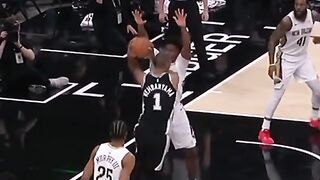 This Wemby play looks like a cartoon OMG. ????????