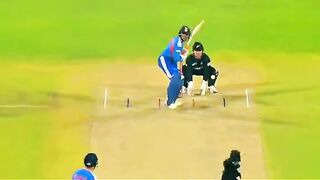 Abhishek Sharma classic shot over cover