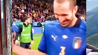 ???? Chiellini vs pemain lainnya + Maldini