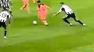 Pedri skills vs Newcastle