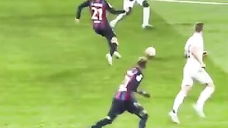 Frenkie de jong wonderful skill vs real madrid