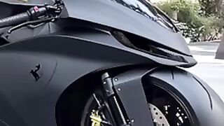 V2020