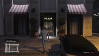 Grand Theft Auto V Michael attacked the shop S2