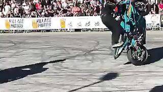 V2323