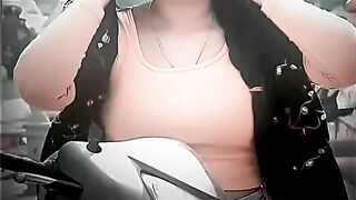 Look the watching video