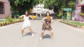 Indian Girl Richi Sharma Dance