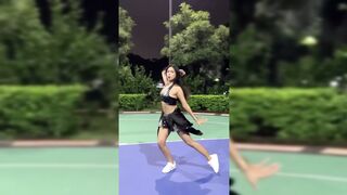 Indian Girl Manisha Sarangi Dance