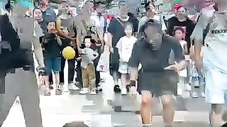 Jimnastic Performance on Street