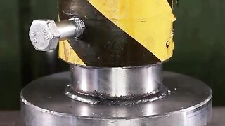 Red Hot Steel Hydrolic Press