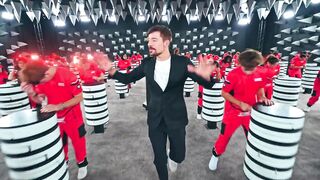 100 People Vs World_s Biggest Trap_part1