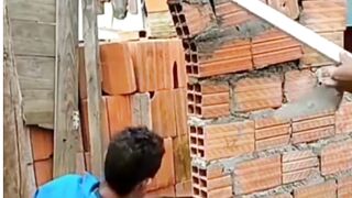 KKKKK PEDREIROS E SUAS OBRAS DE ARTE KKKKK